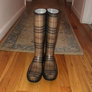 Burberry rain boots